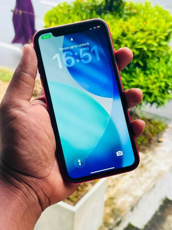 I phone 11 for sale