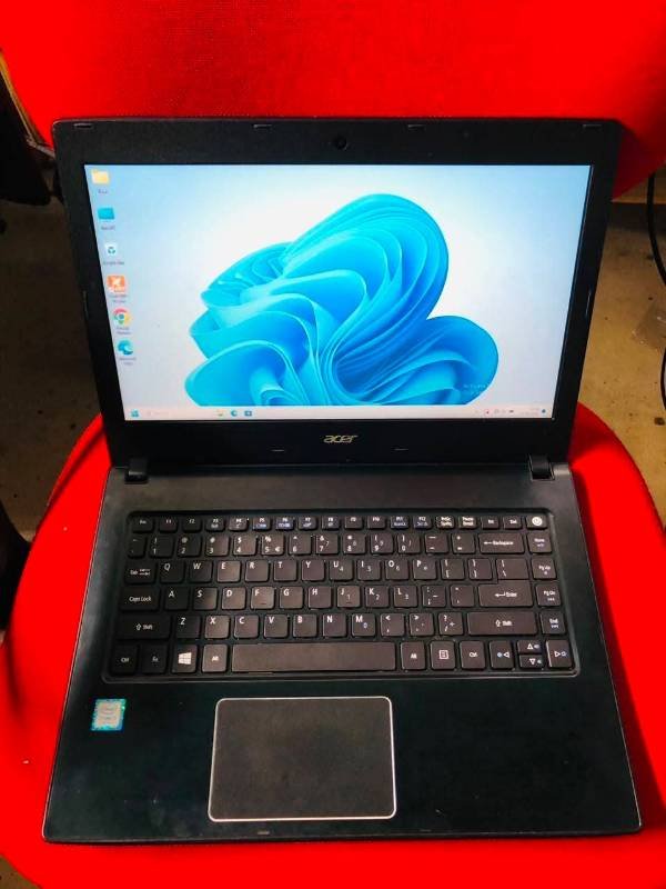 Lap top for sale