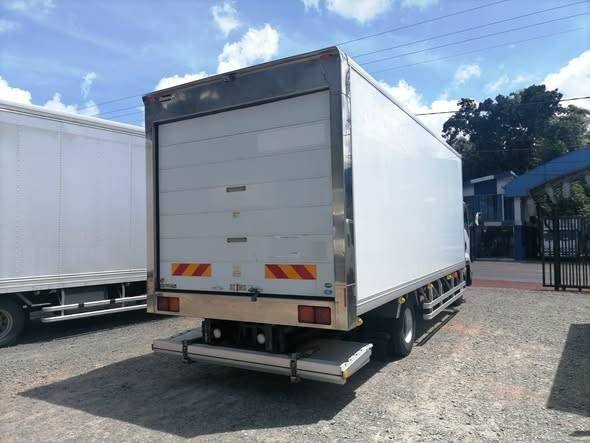 suzu 20 Feet Japan Truck