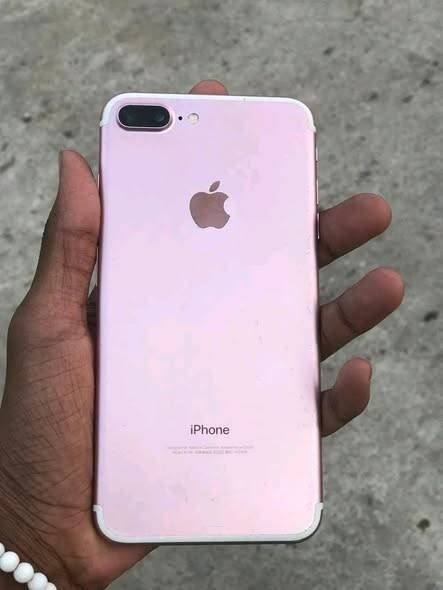 Iphone 7+ Rose gold
