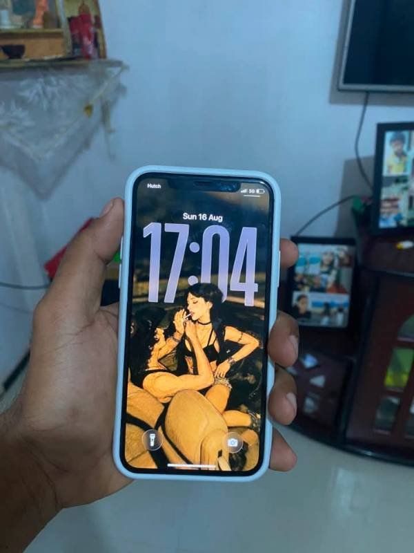 I phone 11 for sale