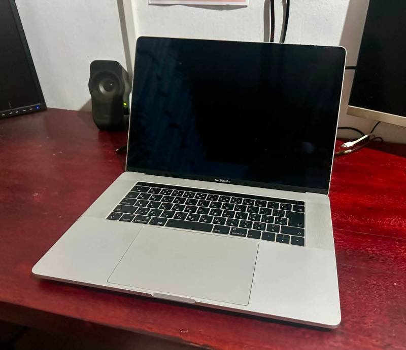 Mac book