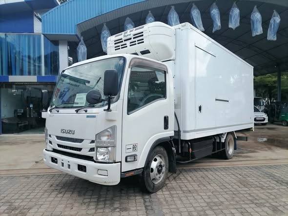 Isuzu 16.5 feet
