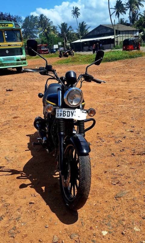 Bajaj Avenger 150