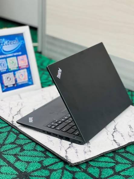 💻 LENOVO THINKPAD T470s — BUSINESS CLASS PERFORMANCE