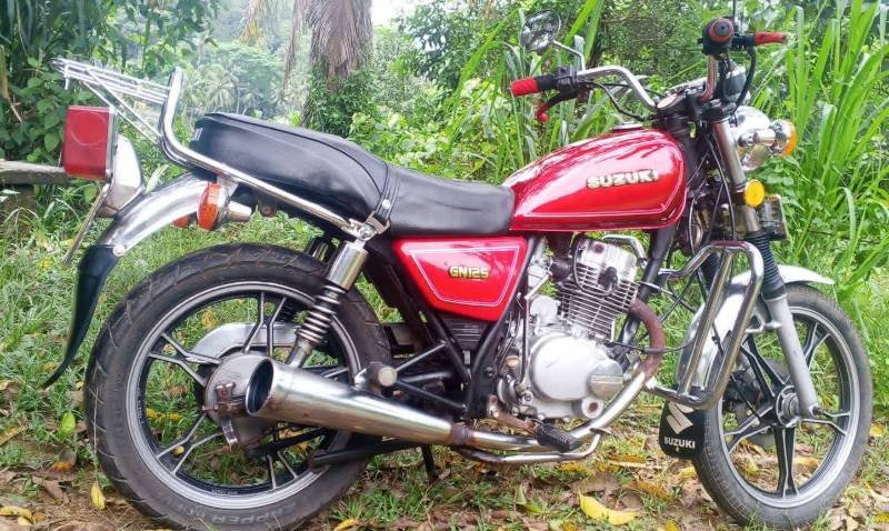 GN 125 Red
