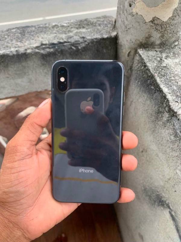 I phone XS for sale