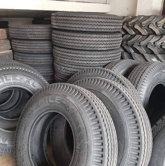 ලොරි බස් වෑන් කාර් ටයර් ගම්පහ අඩුම මිල ගණන්