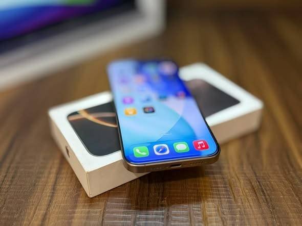 Used l Apple iPhone 16 Pro Max