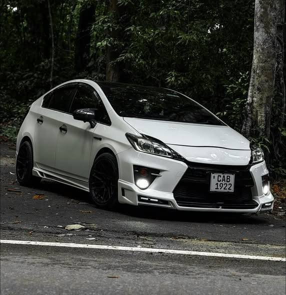 Toyota Prius ZVW30 Gs Converted