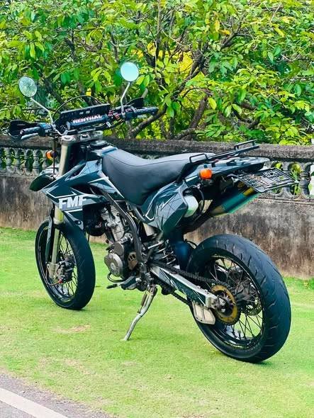 Kawasaki D tracker 250 D2