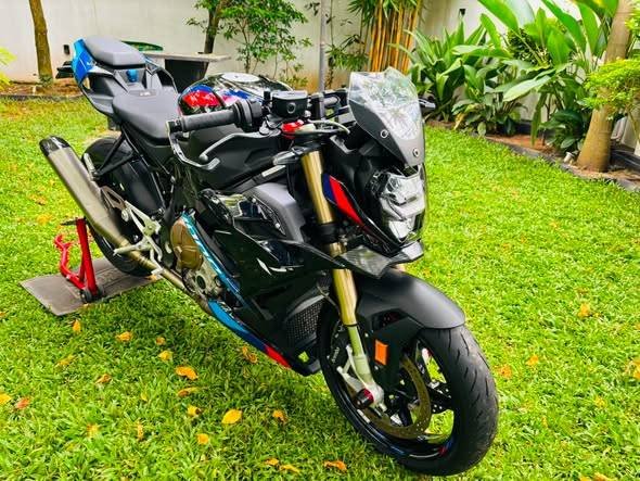 bmws1000rr