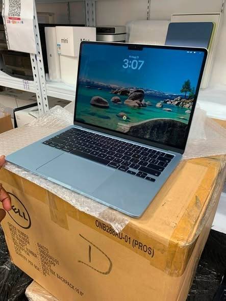 🍎 MACBOOK AIR M5 – READY STOCK 🍎