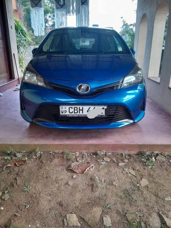 Toyota vitz for sale